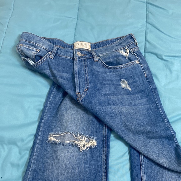 We The Free People Relaxed Heritage Flared Distressed Jeans Size 28 - Picture 6 of 16